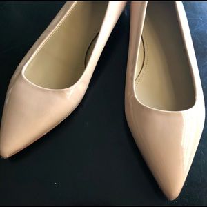 Ugg Collection Beige/Nude Flats